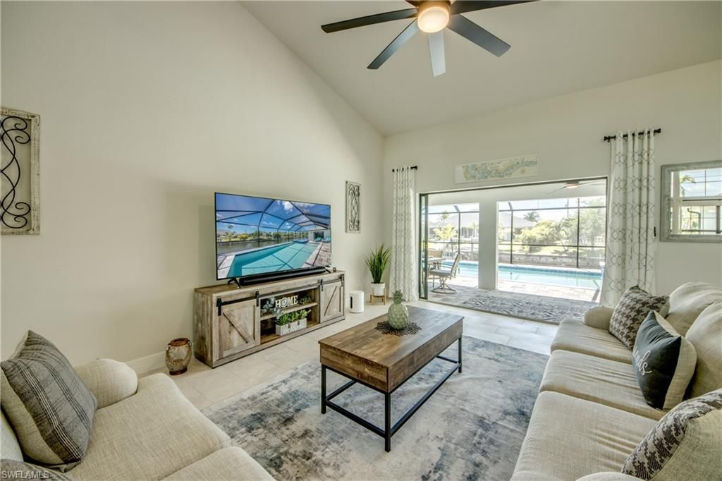 2104 SW 28th Ln , Cape Coral, FL 33914 Photo