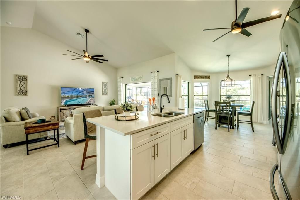 2104 SW 28th Ln , Cape Coral, FL 33914 Photo