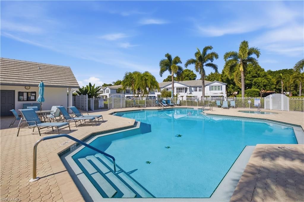 829 Tanbark Dr, Unit 104, Naples, FL 34108 Photo