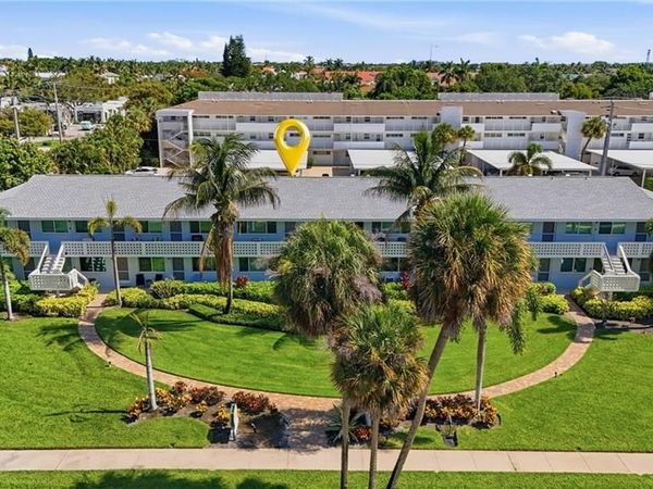 421 12th AVE S, Unit A4, NAPLES, FL 34102