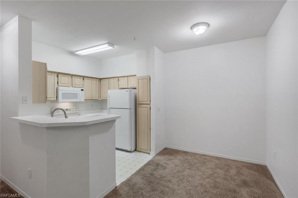23600 Walden Center Dr, Unit 105, Estero, FL 34134 Photo