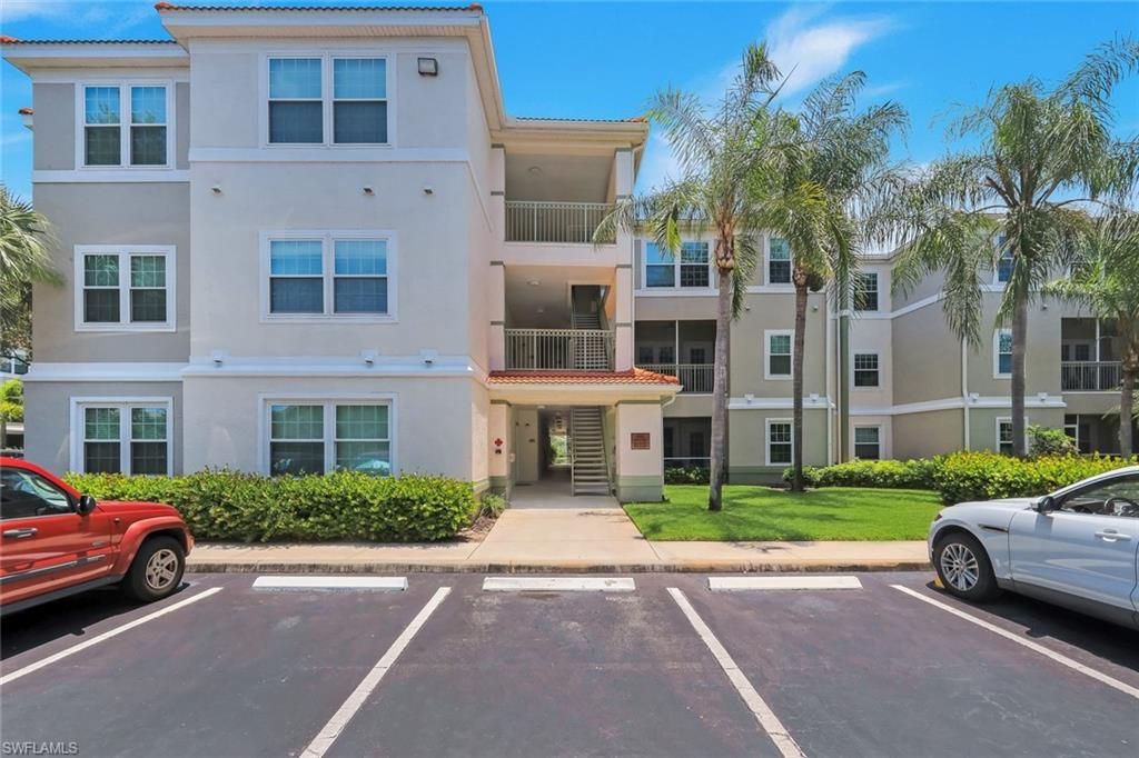23600 Walden Center Dr, Unit 105, Estero, FL 34134 Photo