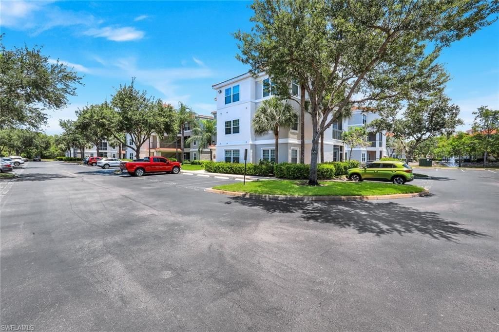 23600 Walden Center Dr, Unit 105, Estero, FL 34134 Photo