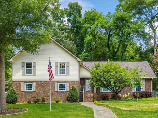1301 Hiwan Trail, Huntsville, AL 35802