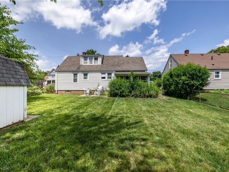 1644 37th Street NW, Canton, OH 44709 Photo 3