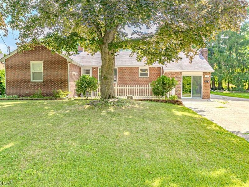 188 Saratoga Avenue NW, Canton, OH 44708 Photo 1