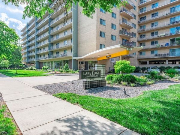 10301 Lake Avenue , Unit 420, Cleveland, OH 44102