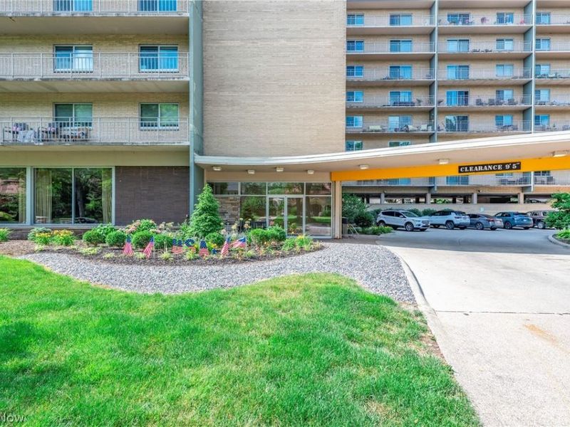 10301 Lake Avenue, Unit 420, Cleveland, OH 44102 Photo 2