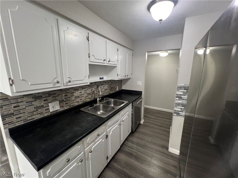 21841 River Oaks Drive, Unit B11, Rocky River, OH 44116 Photo 9