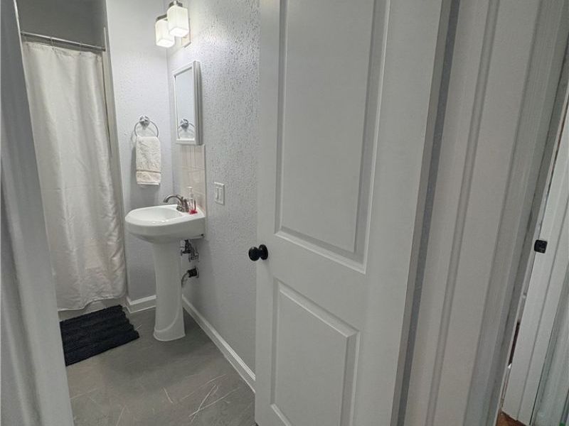 246 Hilliard Road, Elyria, OH 44035 Photo 19