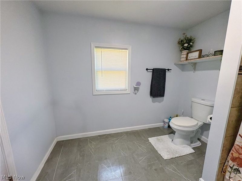 246 Hilliard Road, Elyria, OH 44035 Photo 31