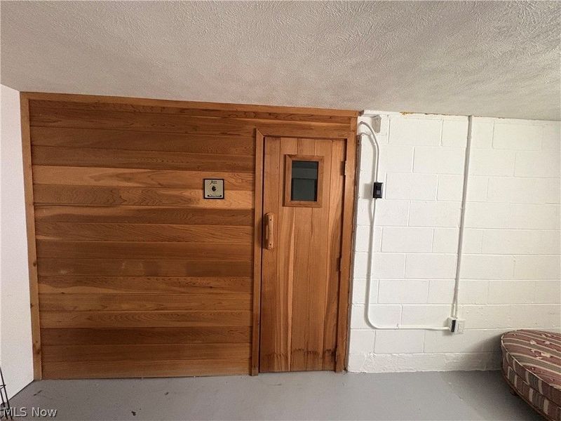 246 Hilliard Road, Elyria, OH 44035 Photo 38