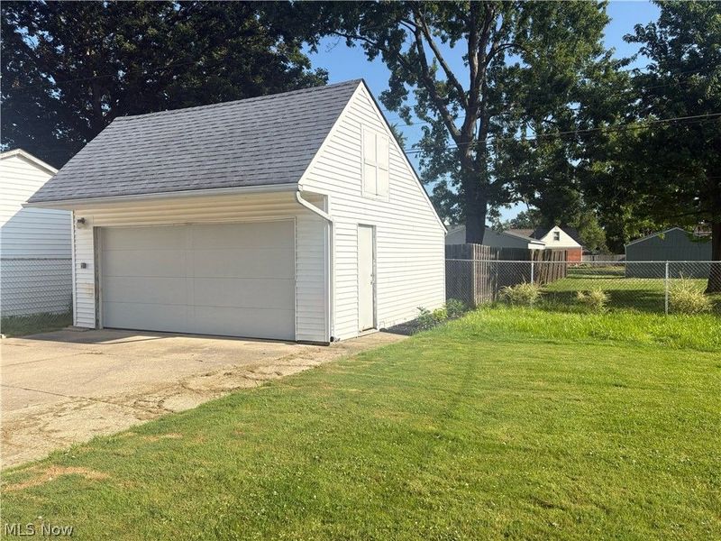246 Hilliard Road, Elyria, OH 44035 Photo 49