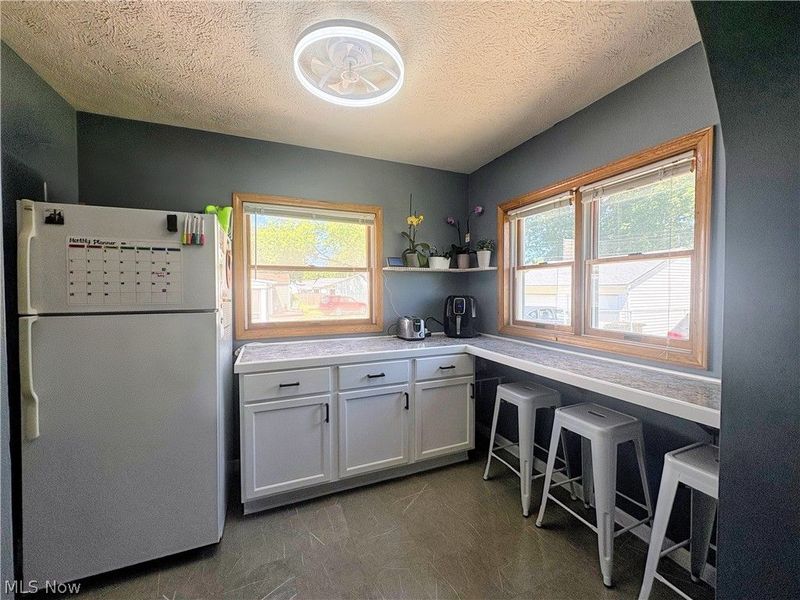 246 Hilliard Road, Elyria, OH 44035 Photo 8