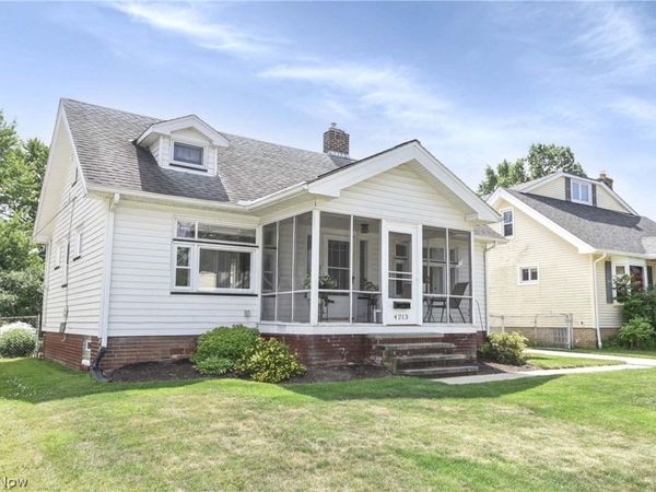 4213 W 223rd Street , Fairview Park, OH 44126