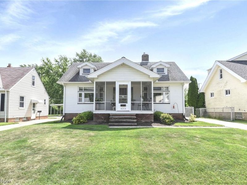 4213 W 223rd Street, Fairview Park, OH 44126 Photo 4