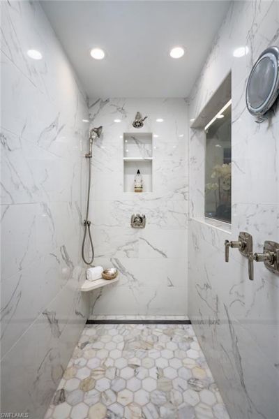 1285 Gulf Shore Blvd N, Unit 3B, Naples, FL 34102 Photo