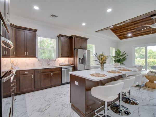 1805 Bridgepointe Circle, Unit 1, Vero Beach, FL 32967