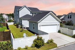 285 Great Lawn Drive photo 4