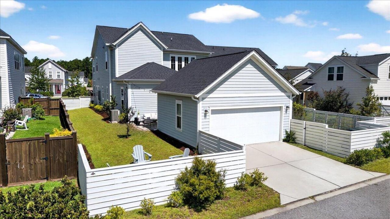 285 Great Lawn Drive Photo 44