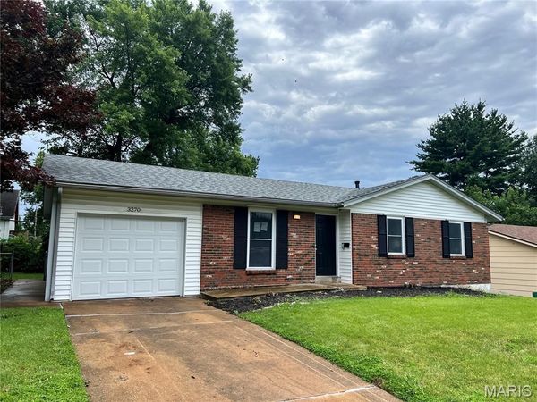 3270 Kingsley Drive, Florissant, MO 63033