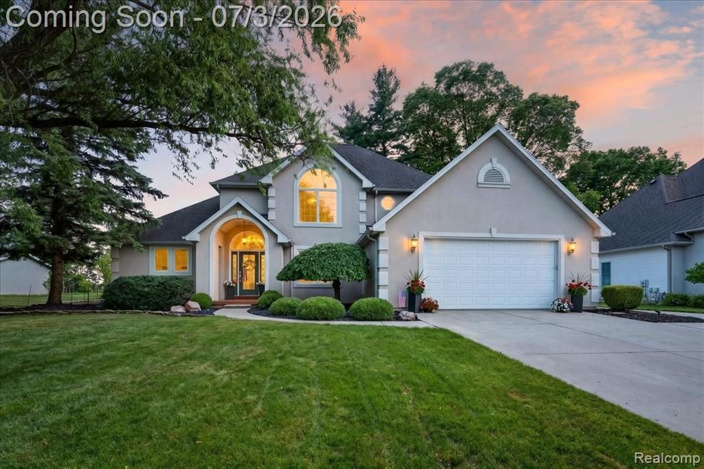 150 River Park Place, Dundee Vlg, MI 48131 Main Photo