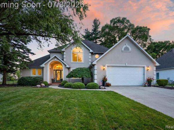 150 River Park Place, Dundee Vlg, MI 48131