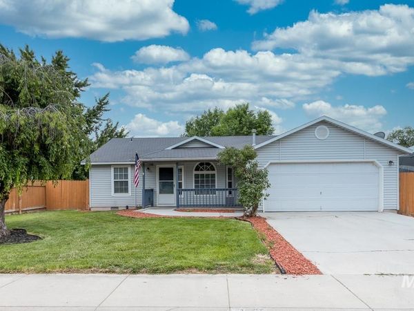 2605 Sunflower Drive, Nampa, ID 83686