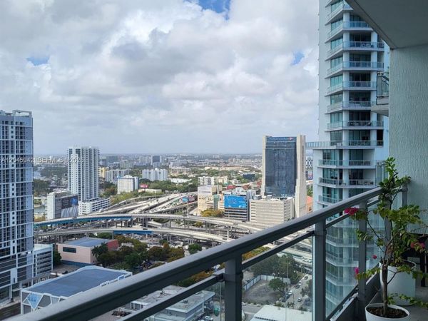 92 SW 3rd St , Unit 3207, Miami, FL 33130