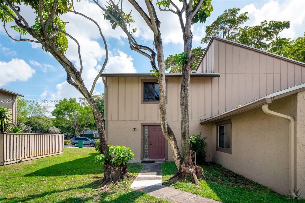 2201 NW 56th Ave, Unit 4-A, Lauderhill, FL 33313 Photo