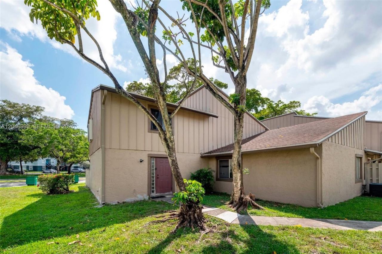 2201 NW 56th Ave, Unit 4-A, Lauderhill, FL 33313 Photo