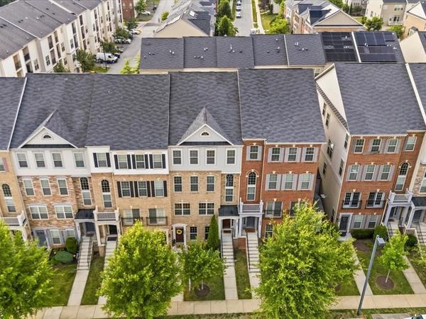 2643 CAMPUS WAY N , GLENARDEN, MD 20706