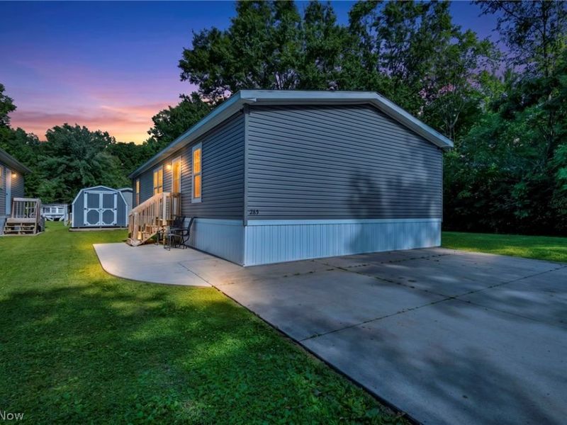 285 Westwoods, Amherst, OH 44001 Photo 1