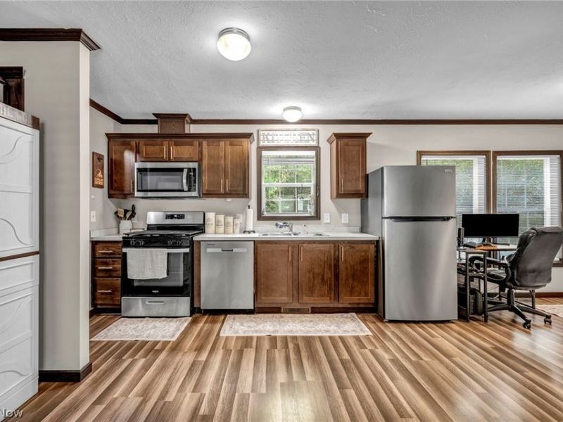 285 Westwoods, Amherst, OH 44001 Photo 12