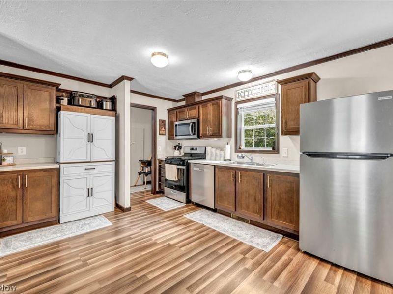 285 Westwoods, Amherst, OH 44001 Photo 14
