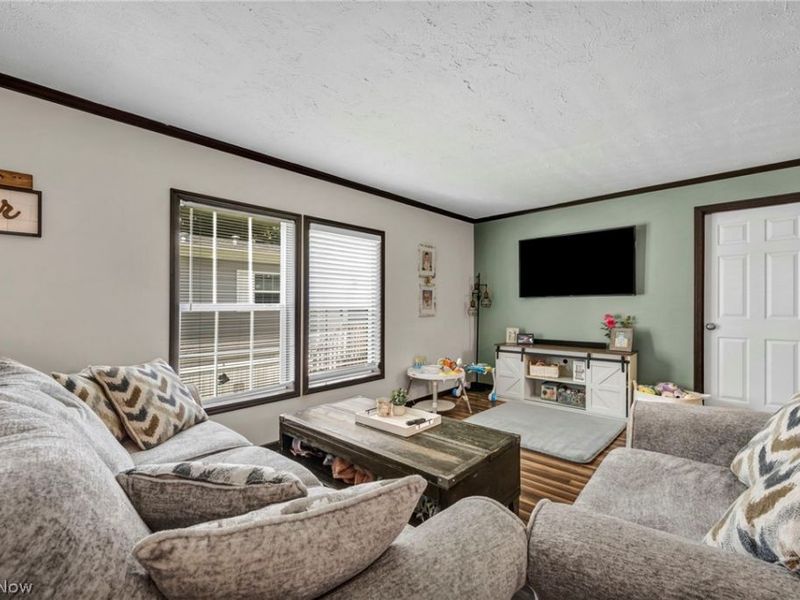 285 Westwoods, Amherst, OH 44001 Photo 8