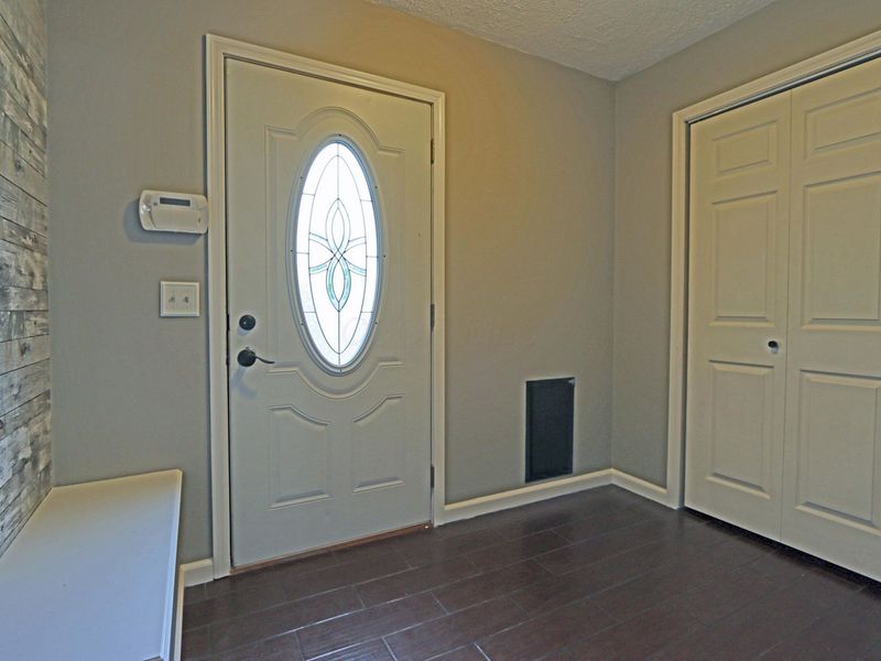 34 Graham Avenue , London, OH 43140 Photo 4