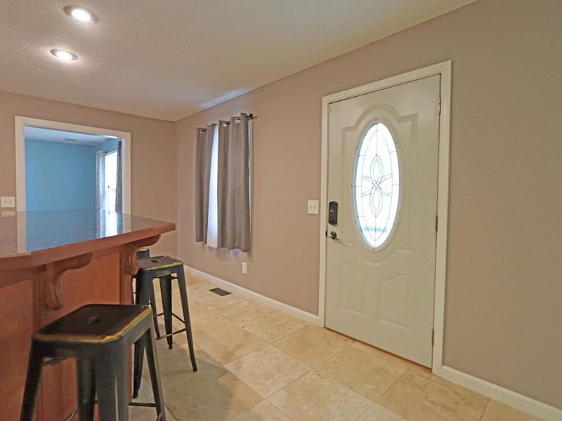 34 Graham Avenue , London, OH 43140 Photo 5