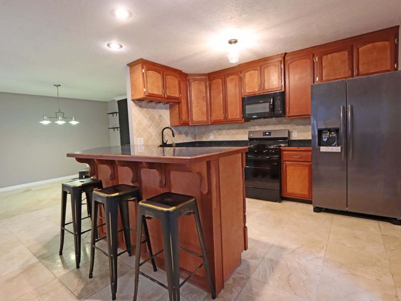 34 Graham Avenue , London, OH 43140 Photo 9