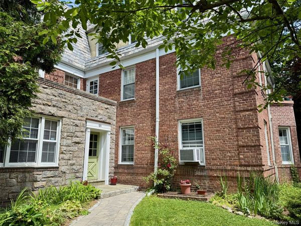 104 Pinewood Rd , Unit 3C, Hartsdale, NY 10530
