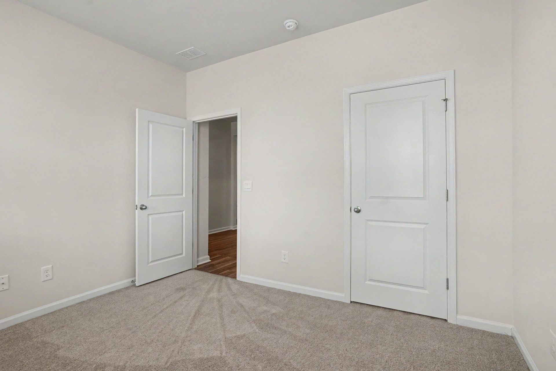 5032 Appleridge Dr.  Photo 27