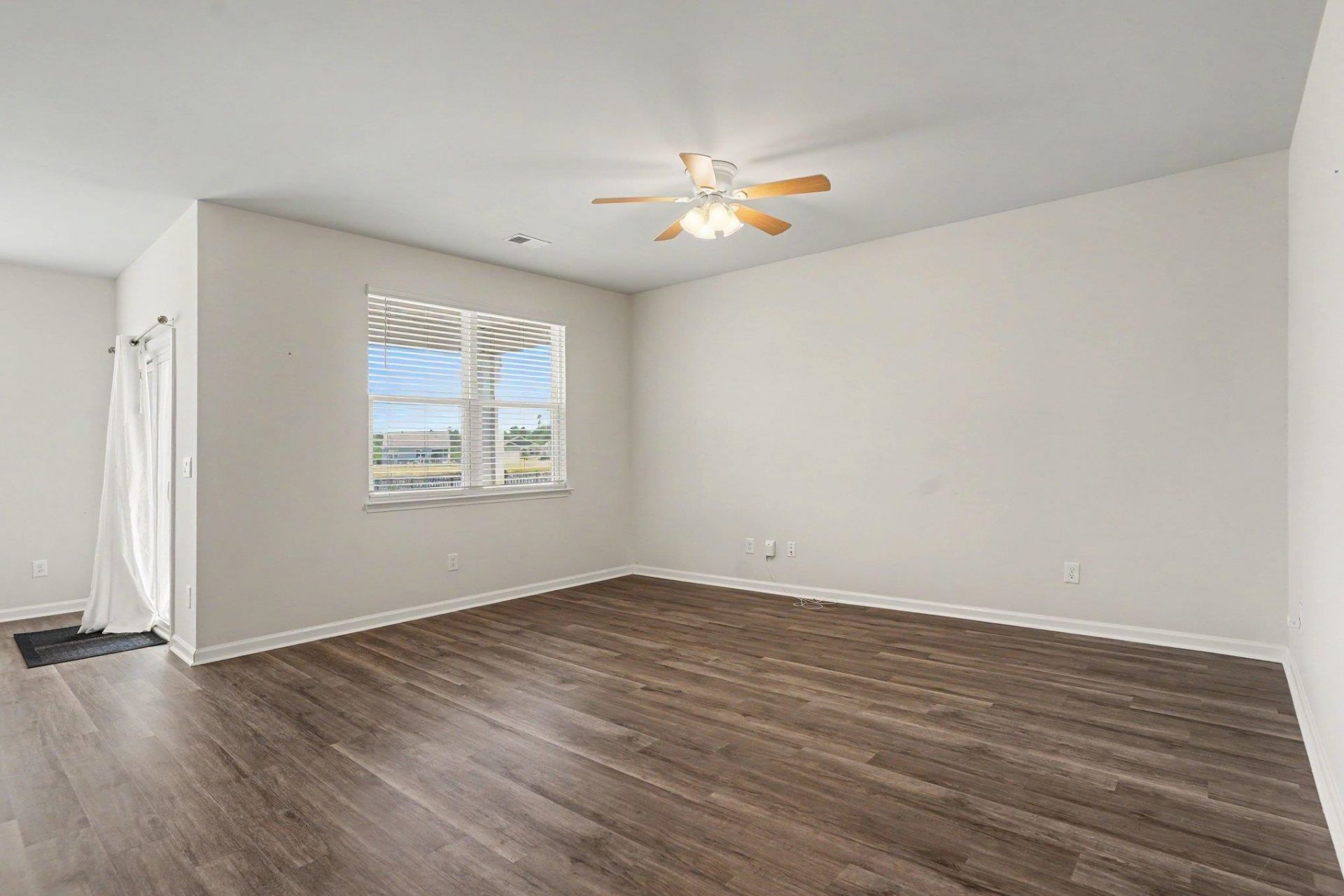 5032 Appleridge Dr.  Photo 8