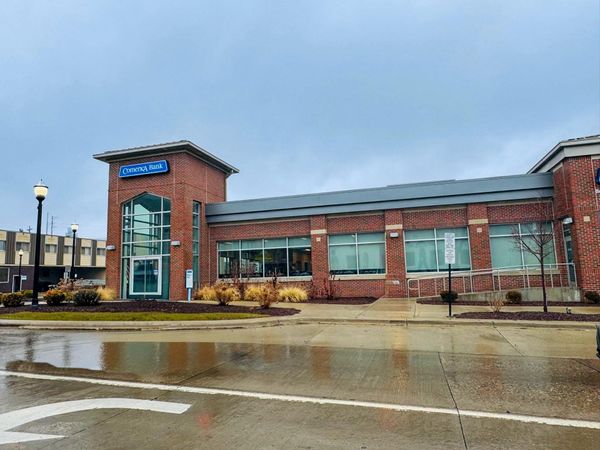 301 N Jackson Street, Jackson, MI 49201
