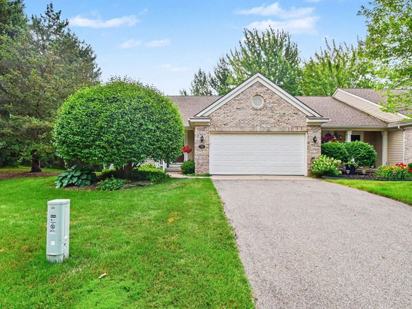 30 Aspen Lane NE, Unit 40, Grand Rapids, MI 49546