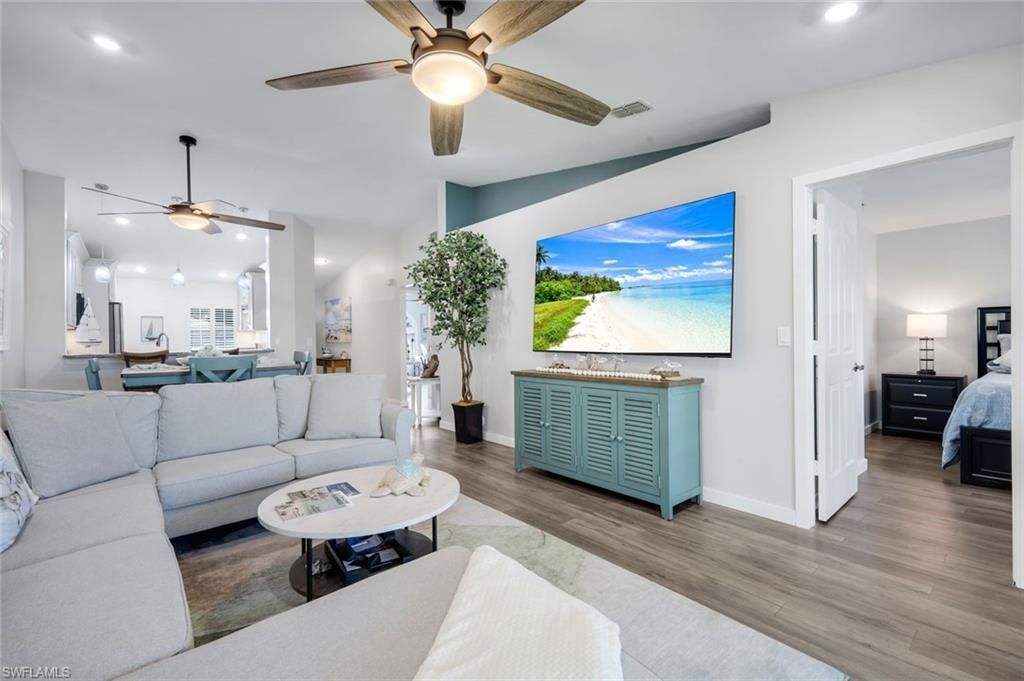 810 New Waterford Dr , Unit 203, Naples, FL 34104 Photo