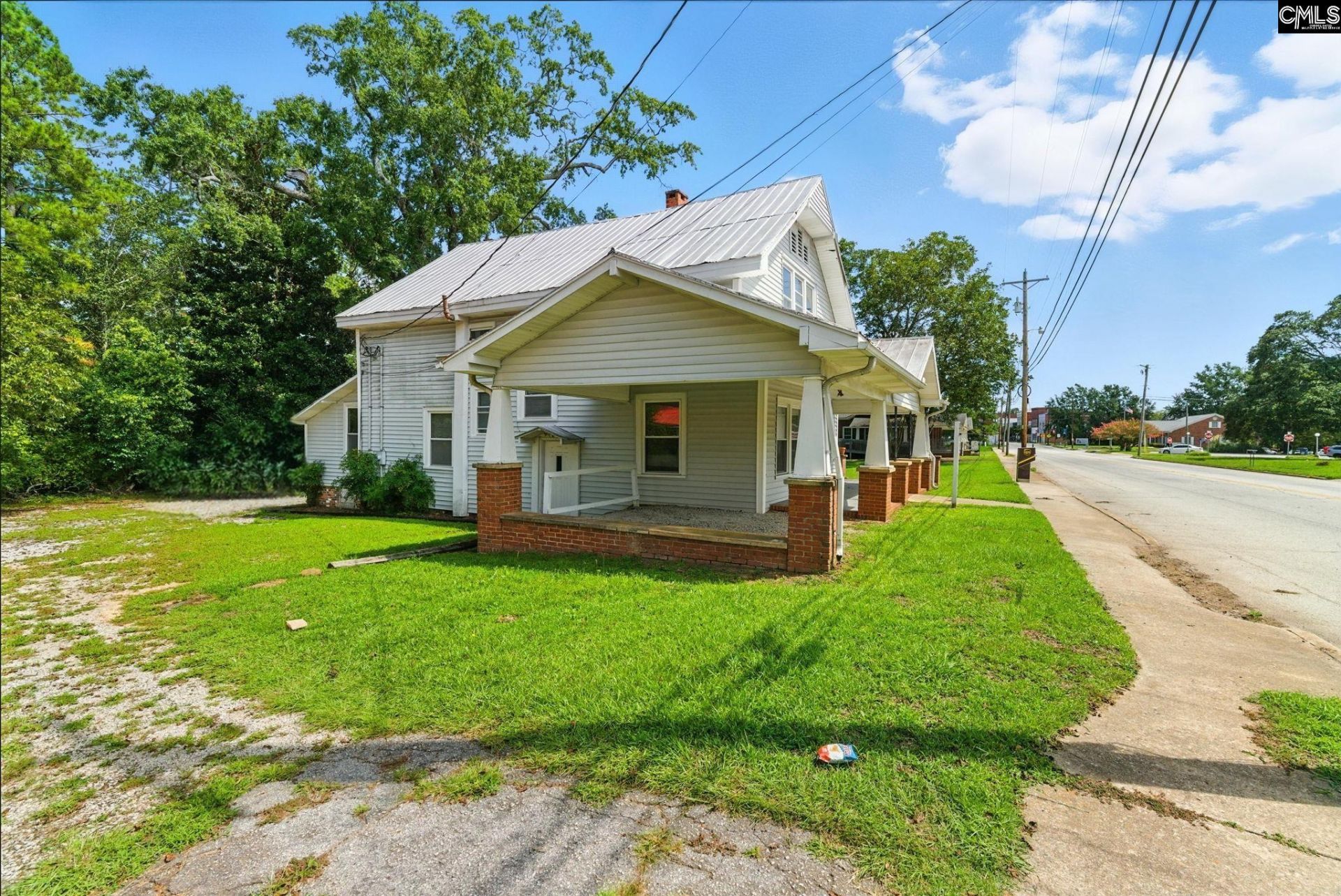 208 N Main  Photo 5