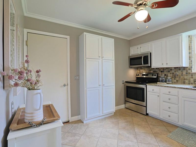 4564 Ellman Avenue, Blue Ash, OH 45242 Photo 13