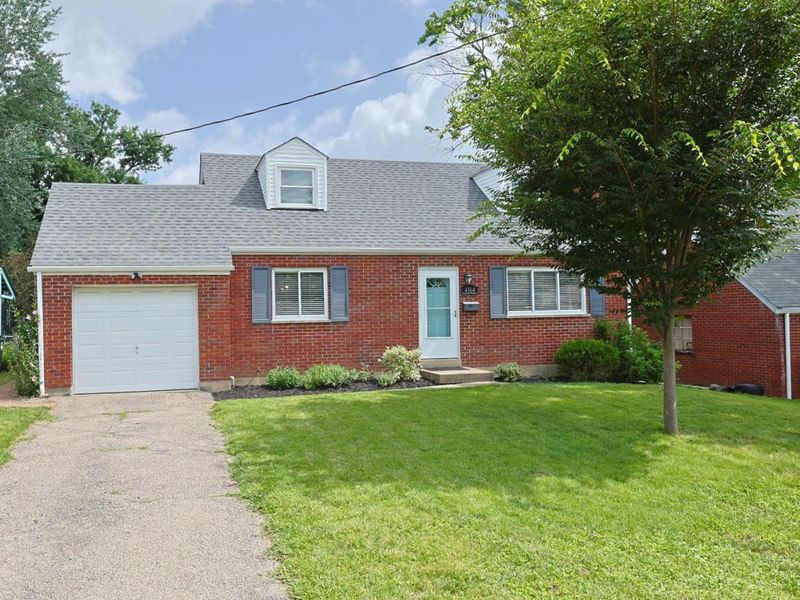 4564 Ellman Avenue, Blue Ash, OH 45242 Photo 2