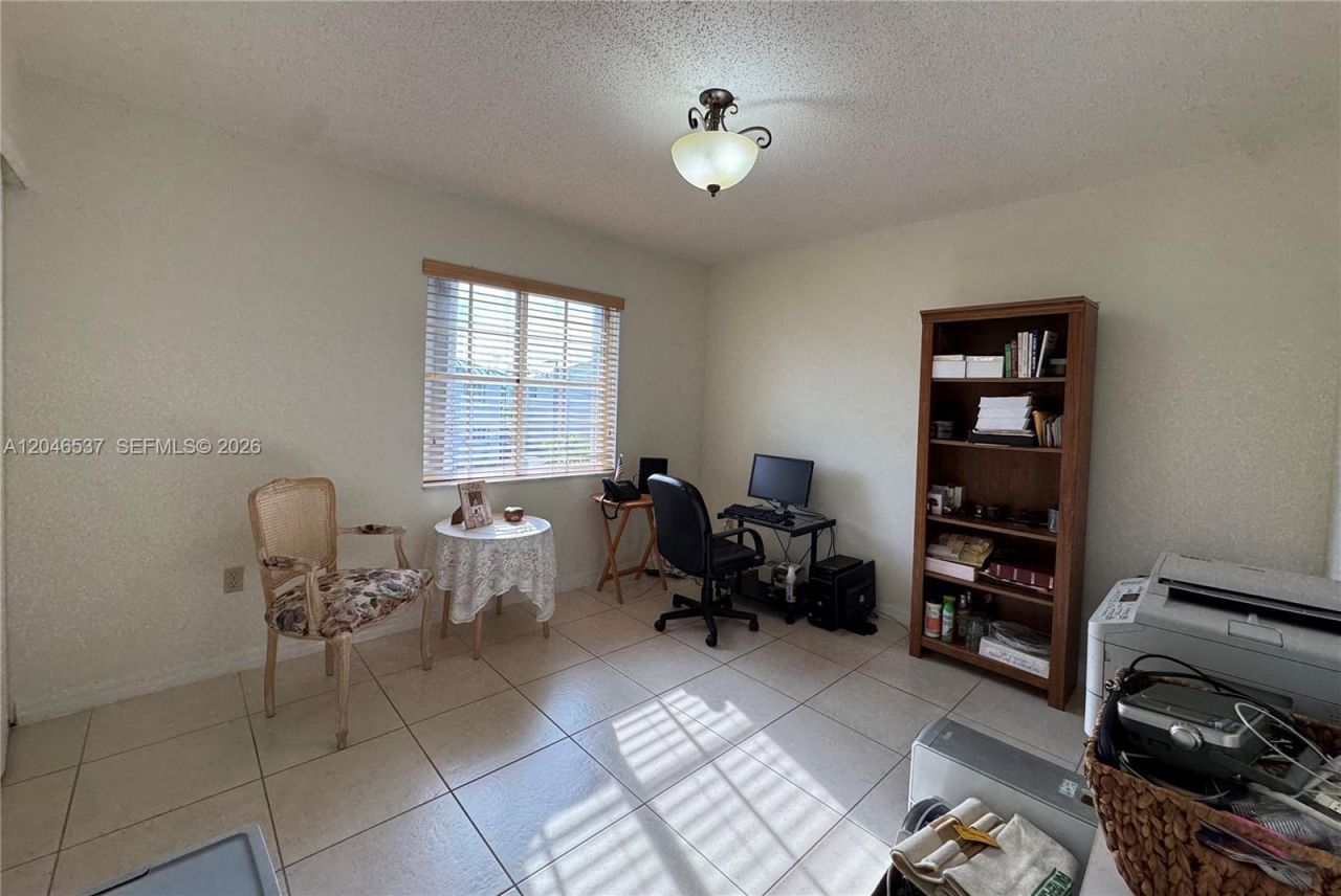 2365 W 74th St, Hialeah, FL 33016 Photo