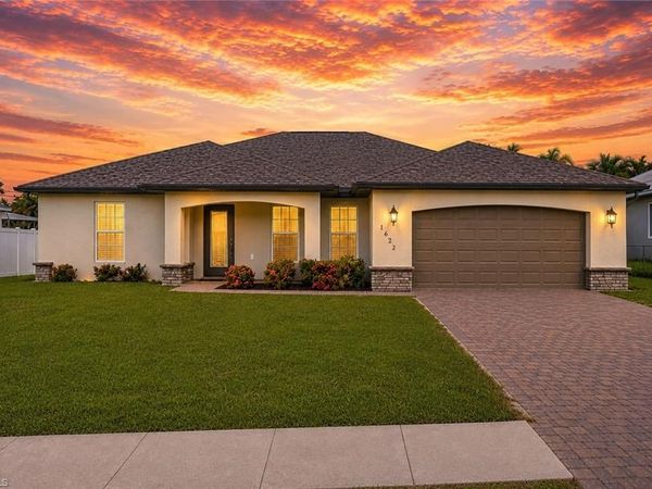 1622 SW 6th AVE, CAPE CORAL, FL 33991